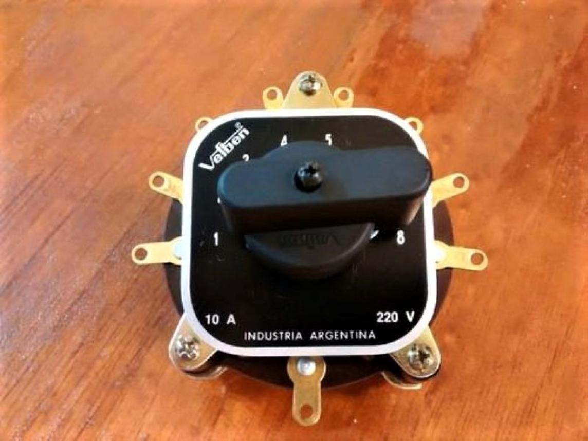 0/E015 CONMUTADORA // 0/E015