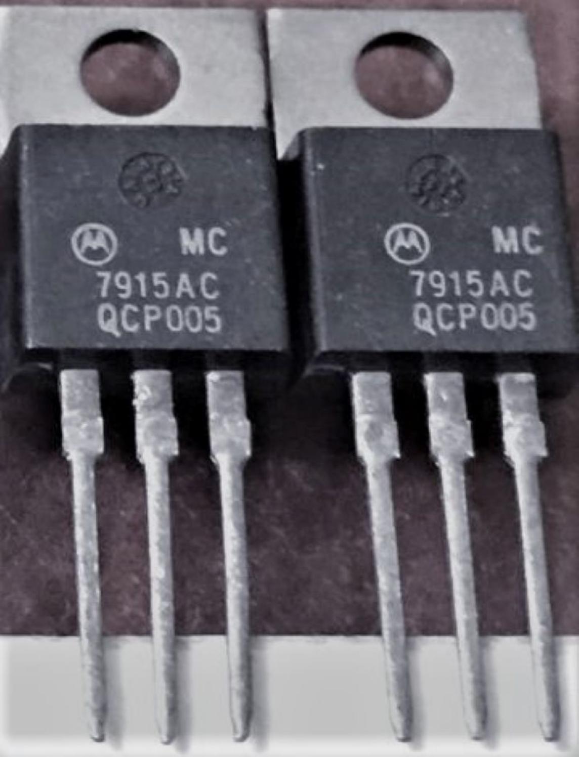 REGULADOR DE VOTAJE // MC7915ACT