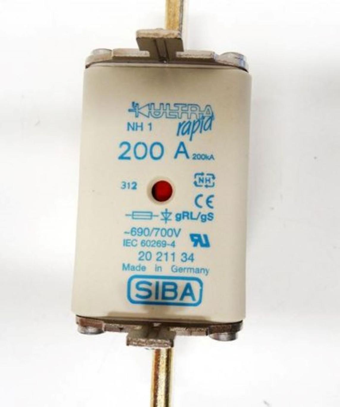 FUSIBLE // NH00-200A-AR