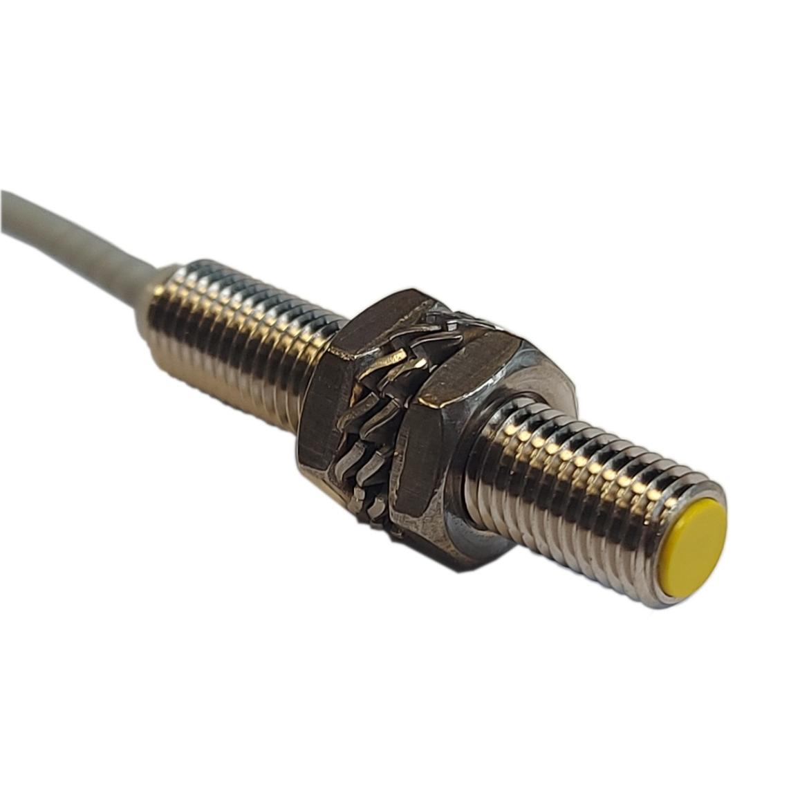 INDUCTIVO M8 // NI4U-EG08-AP6X