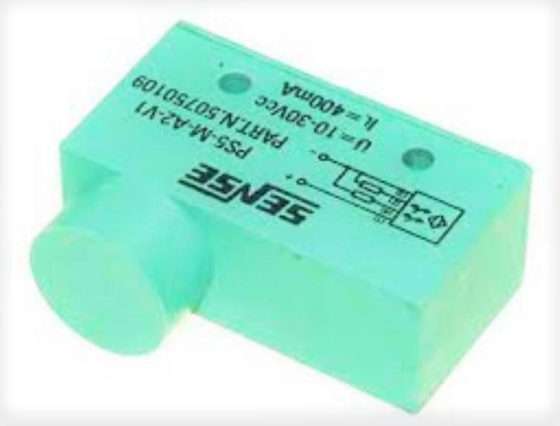 INDUCTIVO RECTANGULAR // PS5-M-A2-VT