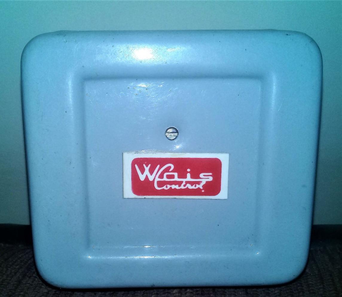 CONTROL LLAMA // T-138