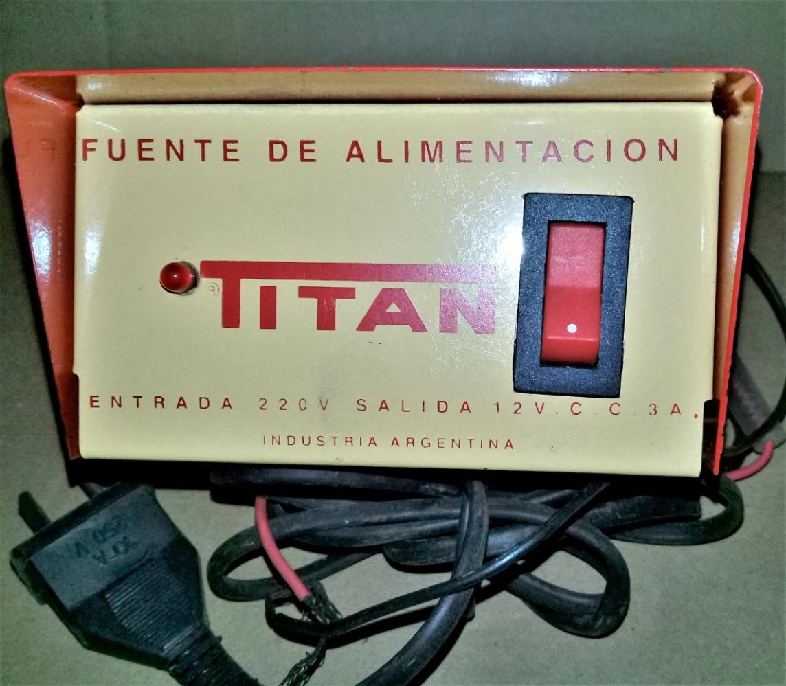 FUENTE ALIMENTACION // TF-12V-3A