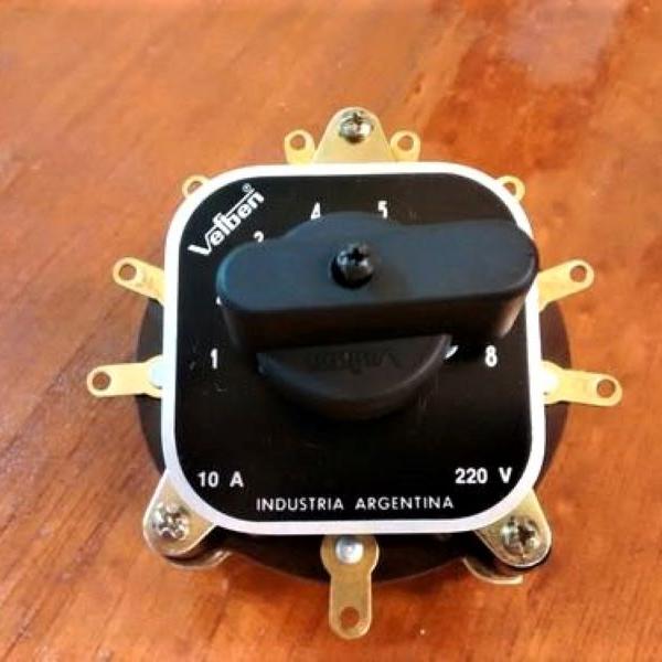 CONMUTADORA // 0/E015