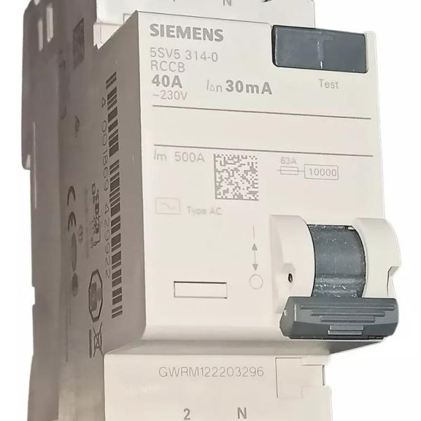 DISYUNTOR DIFERENCIAL // 5SV5314-0