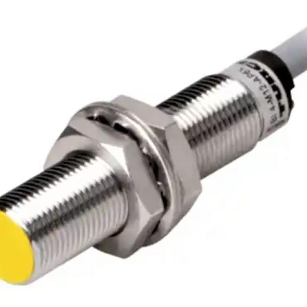 INDUCTIVO M8 // BI1,5U-EG08-AN6X