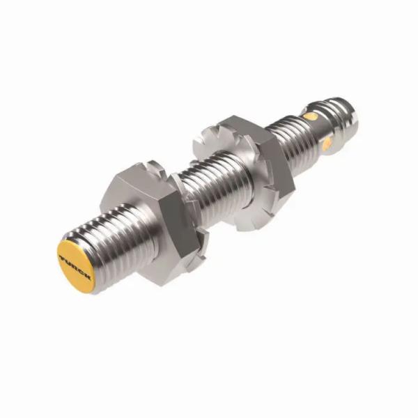 INDUCTIVO M8 // BI1,5U-EG08-AP6X-V1131