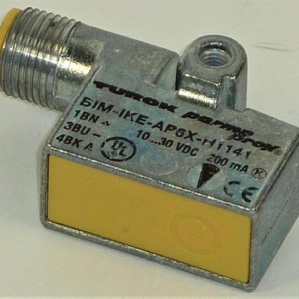 INDUCTIVO RECTANGULAR // BIM-IKT-AN6X-H1141