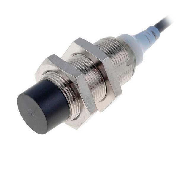 INDUCTIVO M18 // E2A-M18KN16-WP-C1
