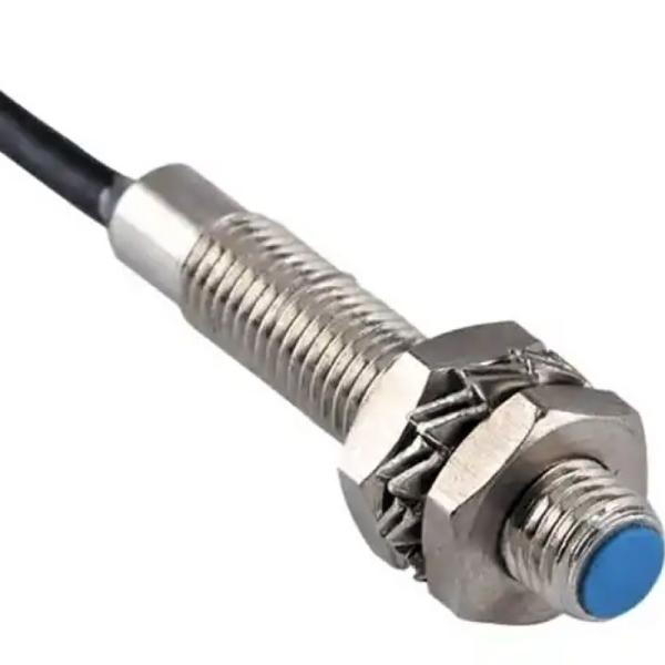 INDUCTIVO M8 // IS31D