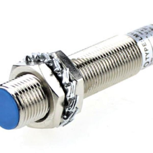 INDUCTIVO M12 // IS40D