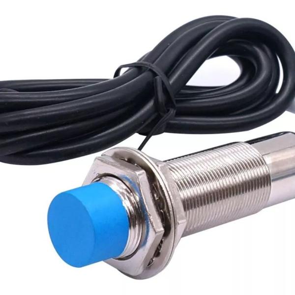 INDUCTIVO M18 // IS81D