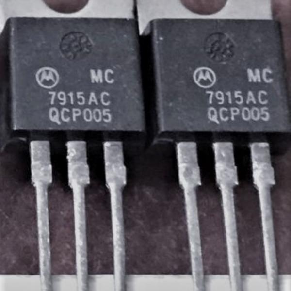 REGULADOR DE VOTAJE // MC7915ACT