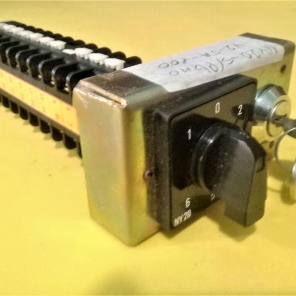 SELECTORA // NY2-42-5A-100 