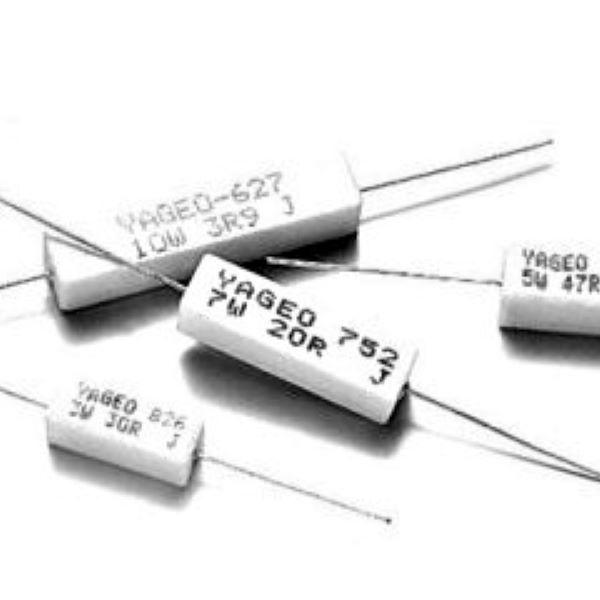 RESISTENCIA CERAMICA // CR-10X220 OHM_PACKX5U