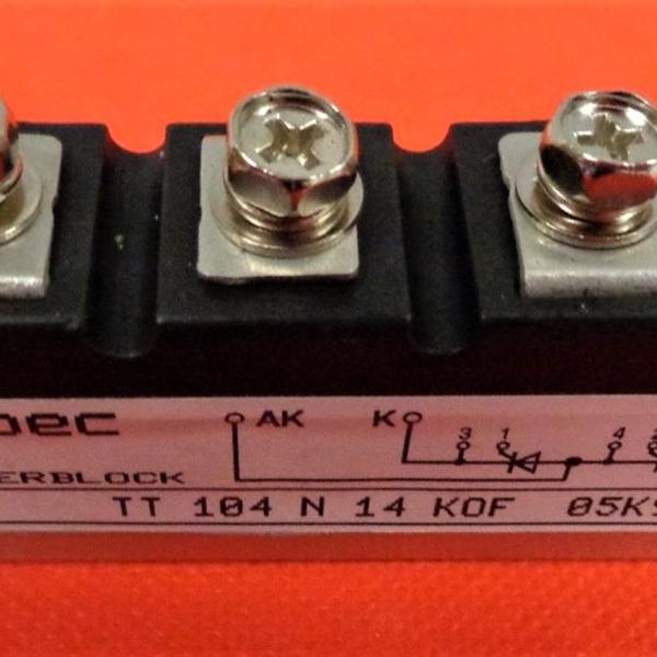 MODULO TIRISTOR // TT106N14KOF