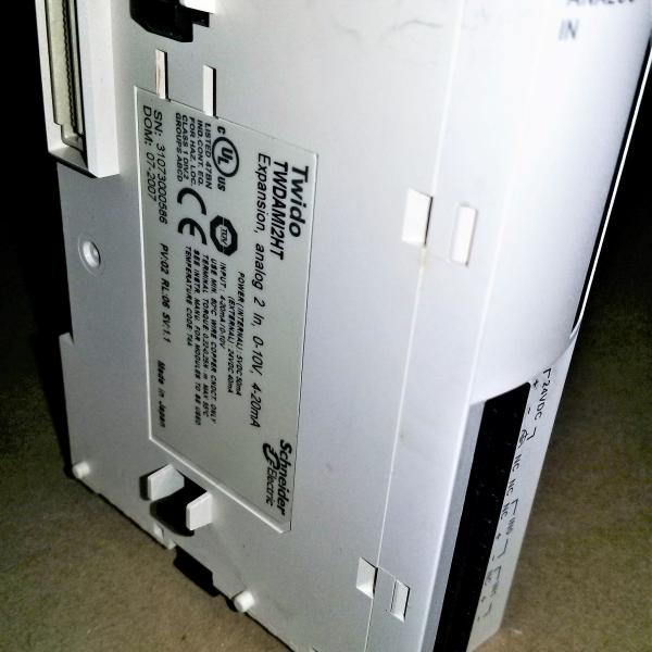 MODULO PLC // TWDAM12HT