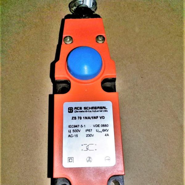 INTERRUPTOR DE TIRO // ZS 70